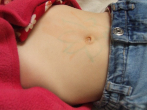 Belly button tickle